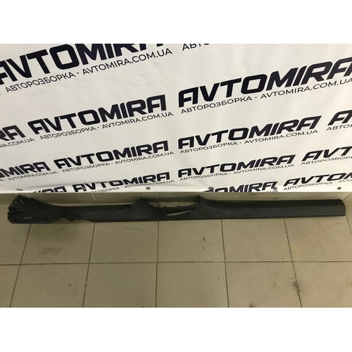 Накладка порогу внутрішня ліва VW Passat B7 2010- 3C0853369